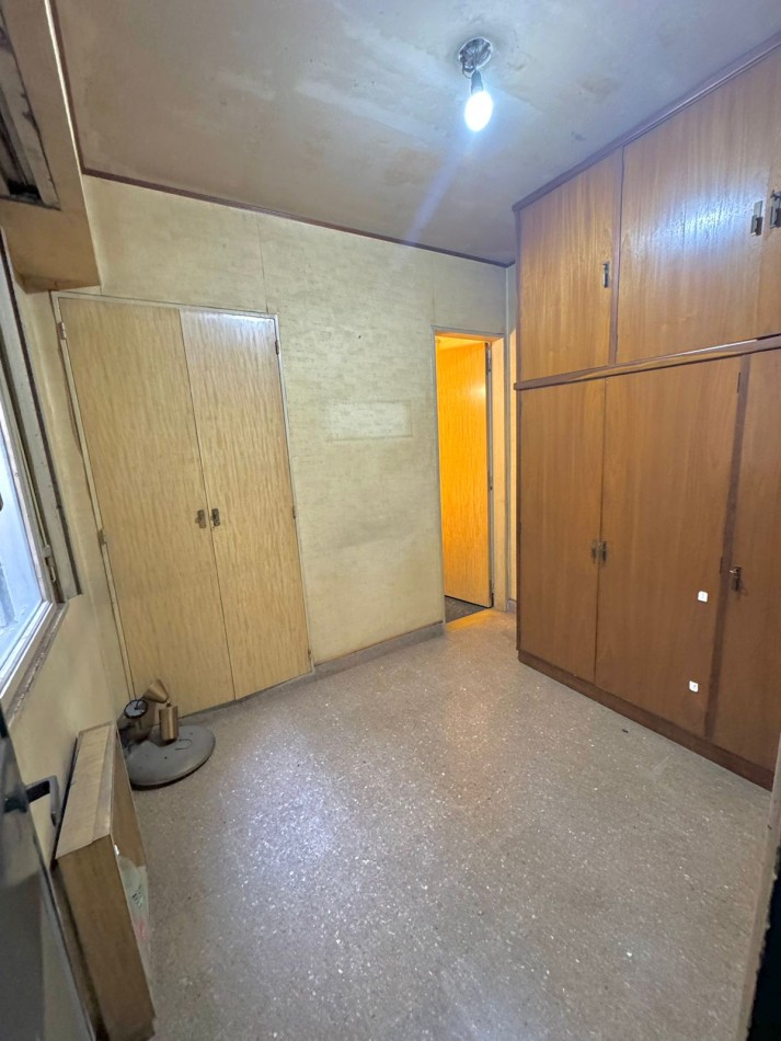3 AMBIENTES AMPLIOS CON DEPENDENCIA, BALCON AV. SAN JUAN