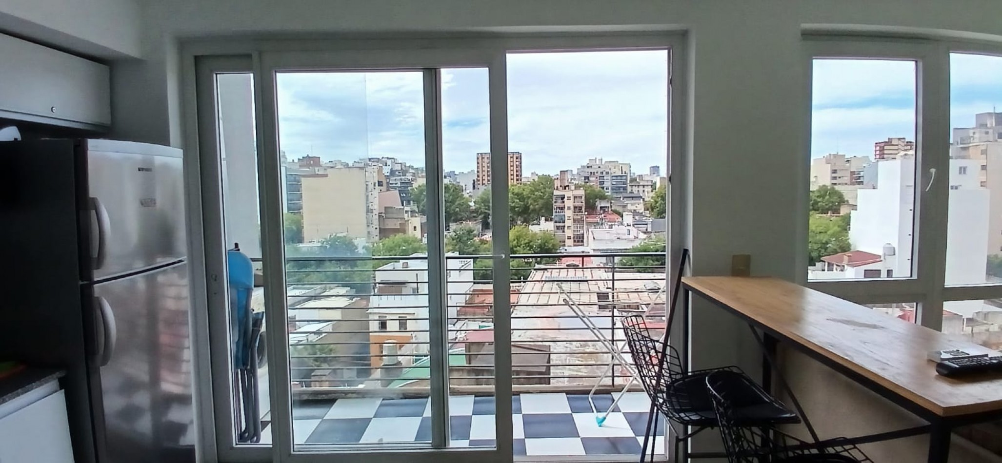 DEPARTAMENTO DOS AMBIENTES CON BALCON EXCELENTE ESTADO