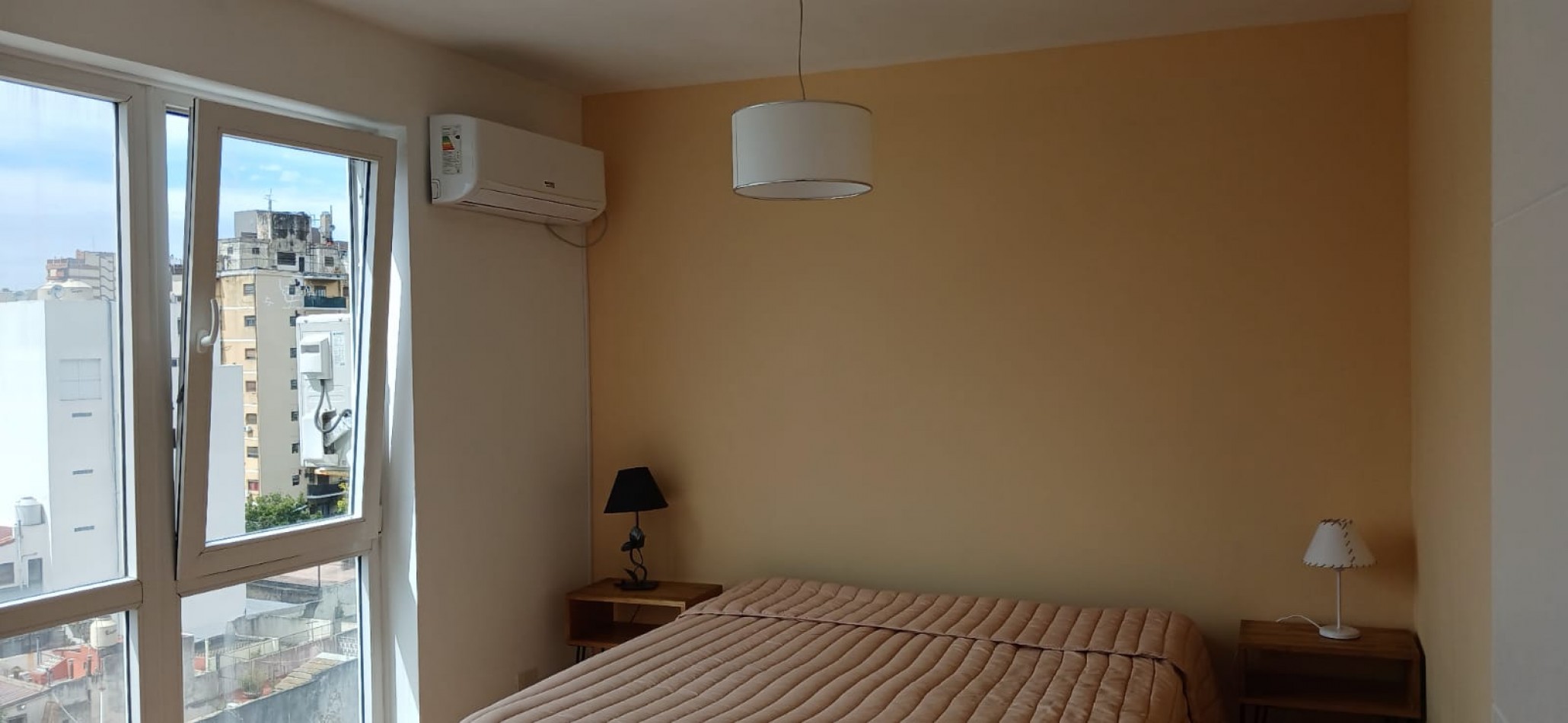 DEPARTAMENTO DOS AMBIENTES CON BALCON EXCELENTE ESTADO