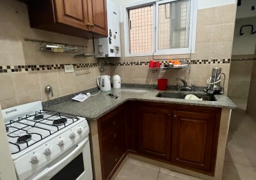 3 AMBIENTES CON DEPENDENCIA Y BALCON A LA CALLE 