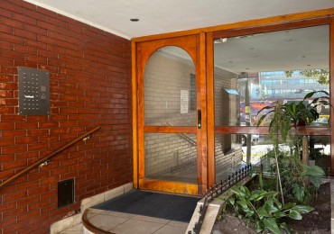 3 AMBIENTES LUMINOSOS CON BALCON ZONA ABASTO