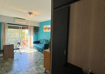 TRES AMBIENTES LUMINOSOS A DOS CUADRAS DE AV. BELGRANO Y AV. ENTRE RIOS